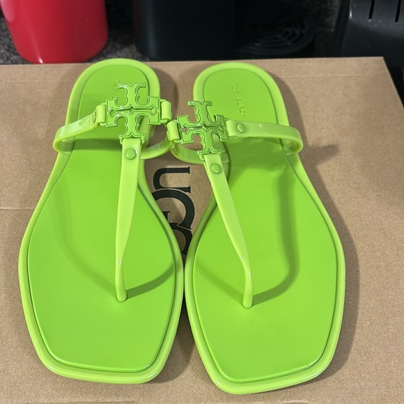 TORY BURCH….SANDALS…. - Picture 3 of 4